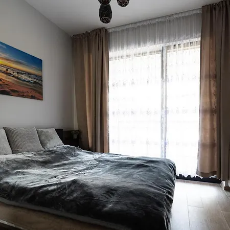 Przy Plazy W Rogowie, Miedzy Morzem Baltyckim A Jeziorem Resko, Otoczone Lasem I Cisza - 2homerent