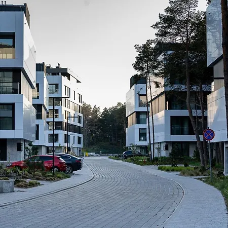 Przy Plazy W Rogowie, Miedzy Morzem Baltyckim A Jeziorem Resko, Otoczone Lasem I Cisza - 2homerent Apartment