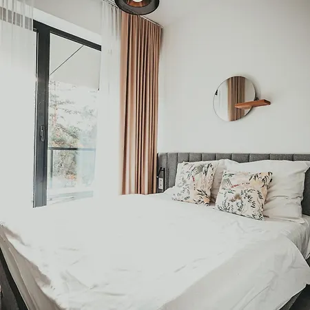 Przy Plazy W Rogowie, Miedzy Morzem Baltyckim A Jeziorem Resko, Otoczone Lasem I Cisza - 2homerent * 로고보