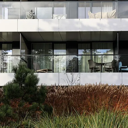 Przy Plaży W Rogowie, Między Morzem Bałtyckim A Jeziorem Resko, Otoczone Lasem I Ciszą - 2homerent Rogowo (Gryfice)