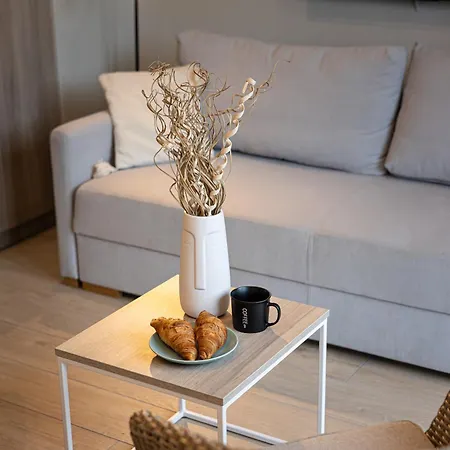 Przy Plazy W Rogowie, Miedzy Morzem Baltyckim A Jeziorem Resko, Otoczone Lasem I Cisza - 2homerent Apartment
