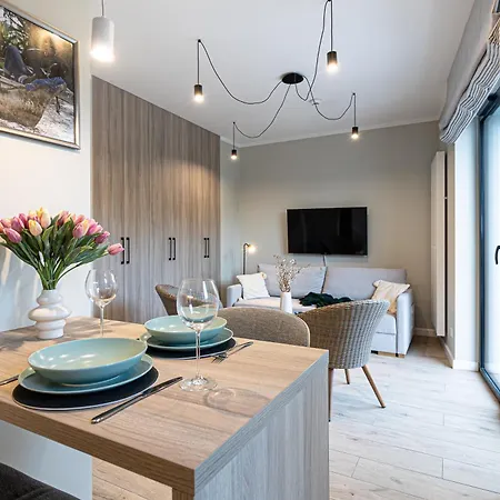 Przy Plazy W Rogowie, Miedzy Morzem Baltyckim A Jeziorem Resko, Otoczone Lasem I Cisza - 2homerent Apartment
