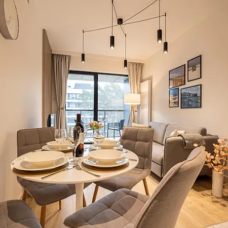 Przy Plazy W Rogowie, Miedzy Morzem Baltyckim A Jeziorem Resko, Otoczone Lasem I Cisza - 2homerent