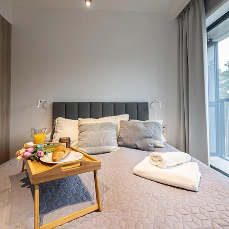 Przy Plazy W Rogowie, Miedzy Morzem Baltyckim A Jeziorem Resko, Otoczone Lasem I Cisza - 2homerent 아파트 *