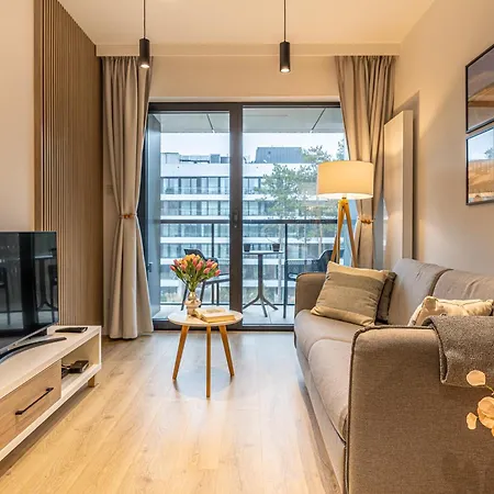 Przy Plaży W Rogowie, Między Morzem Bałtyckim A Jeziorem Resko, Otoczone Lasem I Ciszą - 2homerent Apartament Rogowo (Gryfice)