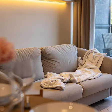 Przy Plaży W Rogowie, Między Morzem Bałtyckim A Jeziorem Resko, Otoczone Lasem I Ciszą - 2homerent * Rogowo (Gryfice)