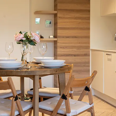 Przy Plazy W Rogowie, Miedzy Morzem Baltyckim A Jeziorem Resko, Otoczone Lasem I Cisza - 2homerent Apartment *
