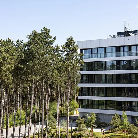 아파트 Przy Plazy W Rogowie, Miedzy Morzem Baltyckim A Jeziorem Resko, Otoczone Lasem I Cisza - 2homerent 로고보