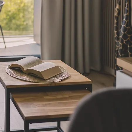 Przy Plazy W Rogowie, Miedzy Morzem Baltyckim A Jeziorem Resko, Otoczone Lasem I Cisza - 2homerent 아파트
