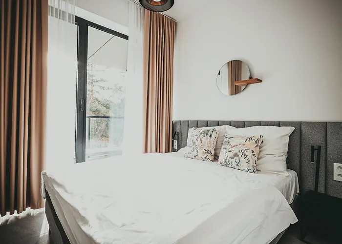 Przy Plazy W Rogowie, Miedzy Morzem Baltyckim A Jeziorem Resko, Otoczone Lasem I Cisza - 2homerent * روغوفو