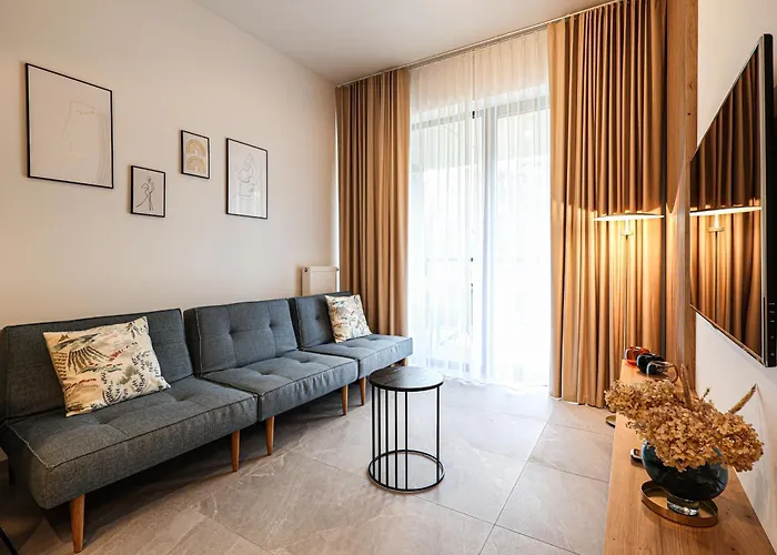 شقة Przy Plazy W Rogowie, Miedzy Morzem Baltyckim A Jeziorem Resko, Otoczone Lasem I Cisza - 2homerent