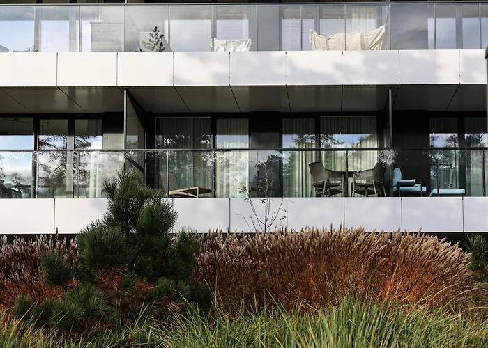 Przy Plazy W Rogowie, Miedzy Morzem Baltyckim A Jeziorem Resko, Otoczone Lasem I Cisza - 2homerent روغوفو