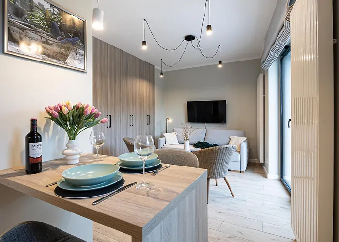 Przy Plazy W Rogowie, Miedzy Morzem Baltyckim A Jeziorem Resko, Otoczone Lasem I Cisza - 2homerent شقة