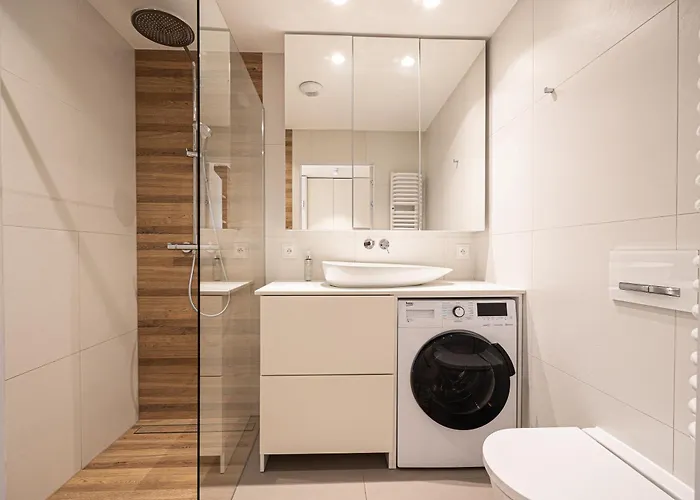 Przy Plazy W Rogowie, Miedzy Morzem Baltyckim A Jeziorem Resko, Otoczone Lasem I Cisza - 2homerent روغوفو