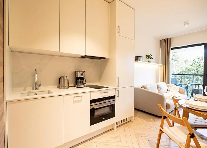 Przy Plazy W Rogowie, Miedzy Morzem Baltyckim A Jeziorem Resko, Otoczone Lasem I Cisza - 2homerent شقة